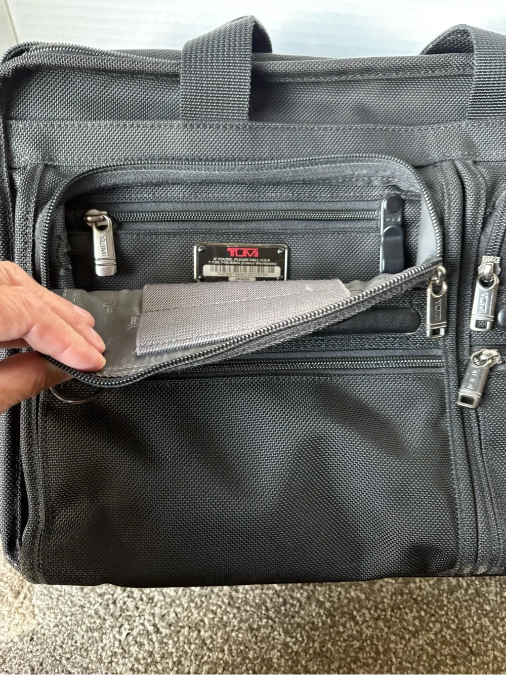 Tumi Alpha 3 Expand Briefcase Organizer Laptop Ballistic Bag Black Nylon 26141